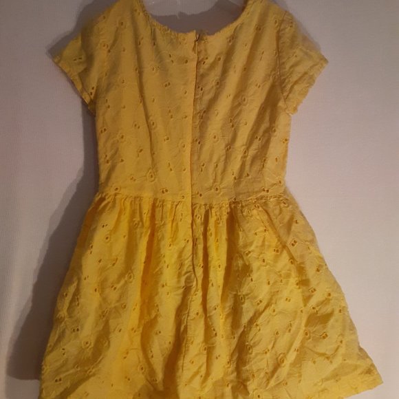 gap kids yellow eyelet dress size s  zips down in the back   preowned - Picture 2 of 4